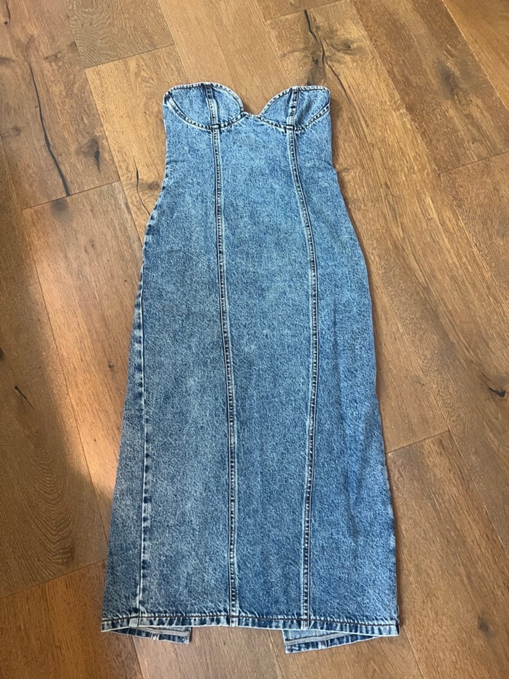 Lioness Strapless Denim Midi Dress Size XS brand new !!!  gorgeous